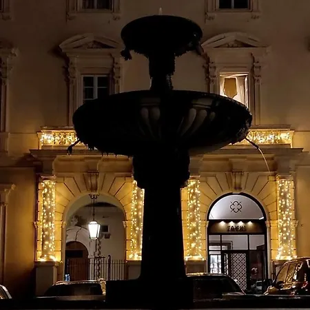 Palazzo Pica Alfieri Centro Storico