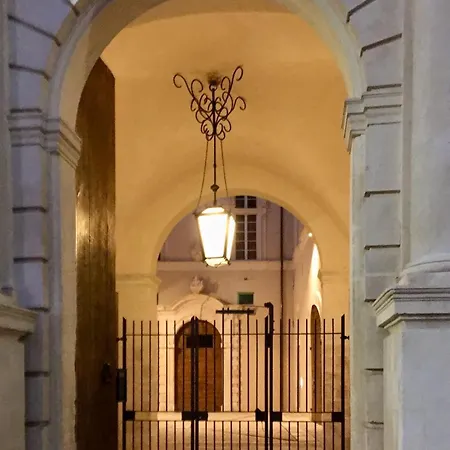 Palazzo Pica Alfieri Centro Storico Apartment *