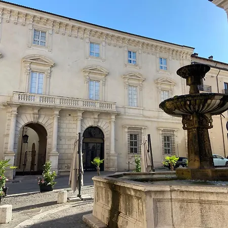 Palazzo Pica Alfieri Centro Storico Apartamento *
