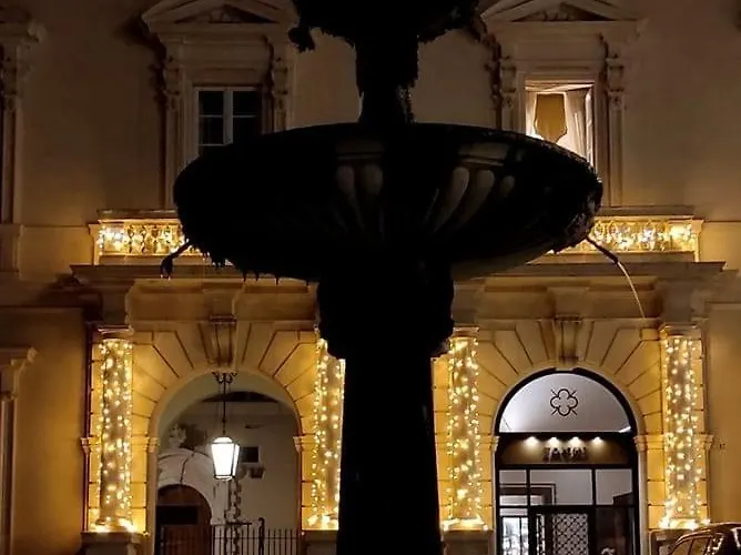 Palazzo Pica Alfieri Centro Storico