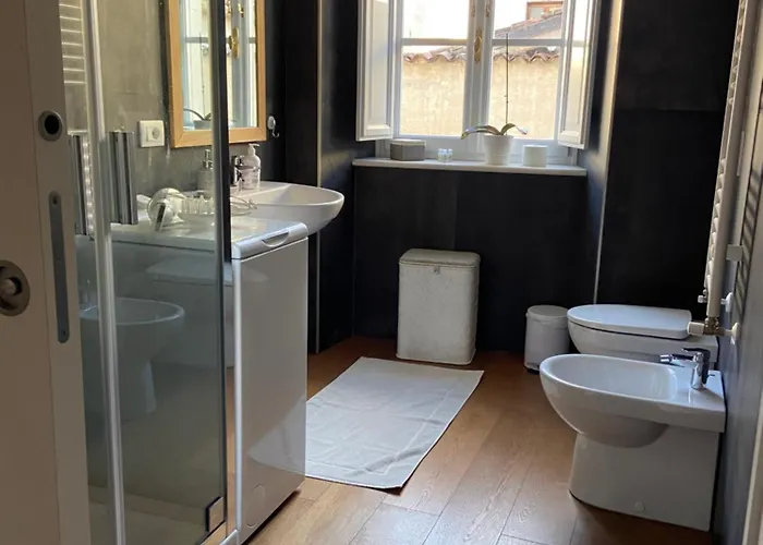 Palazzo Pica Alfieri Centro Storico Apartment *